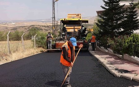Çankaya’da Asfalt Çalışmaları Sürüyor