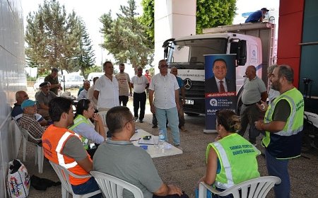 Büyükşehir Alanyalı çiftçilere 10 ton kaolin kili dağıttı