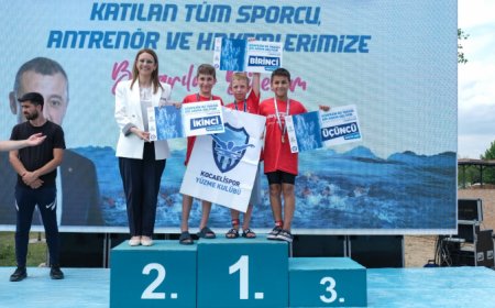 Körfezin iki yakası kulaçlarla birleşti