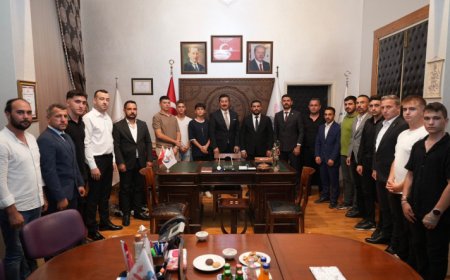 Ülkü Ocakları’ndan Yenişehir Belediye Başkanı’na hayırlı olsun ziyareti