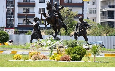 D-100 Karayolu’nda peyzaj çalışması tamamlandı