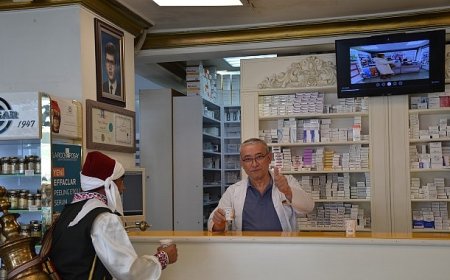 Nevşehir’de Sıcaktan Bunalan Vatandaşlara Limonata İkramı Yapılıyor