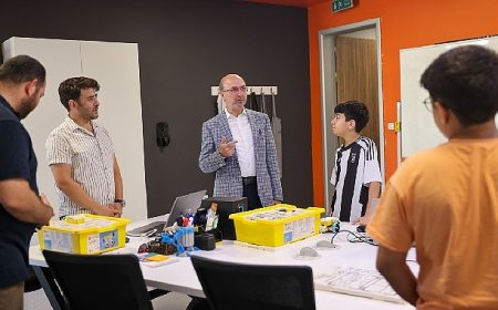 Başkan Pekyatırmacı Selçuklu Gelişim ve Teknoloji Akademisi’ni ziyaret etti