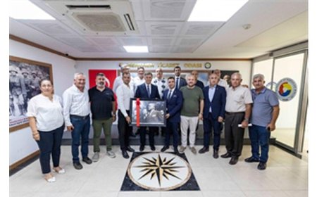 Başkan Tugay, Menemen’de oda başkanları ile görüştü