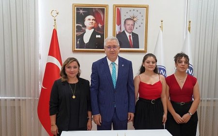 Genç hemşirelerin afetlere yönelik projesi ÜNİDES kapsamında desteklendi