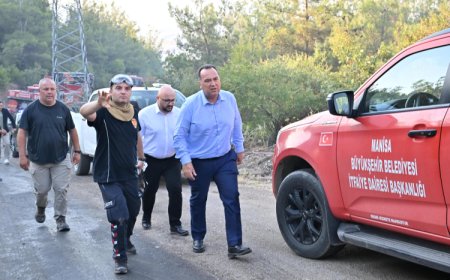 Manisa İtfaiyesi’nden Kayapınar yangınına müdahale