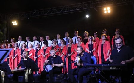 Seferihisar’da sanat ve dayanışma “Yıldızların Altında” buluştu