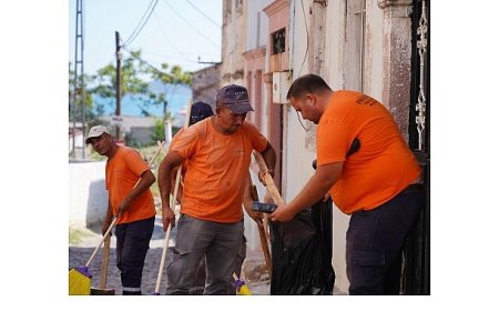Cunda (Alibey) Adası’nda Kapsamlı Temizlik Seferberliği