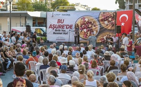 Karşıyaka’da anlamlı buluşma: Aşure kazanı dostluk ve barış için karıldı