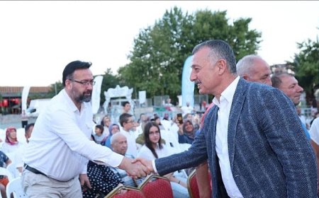 Başkan Büyükakın, kazanı açtı, ilk helvaları dağıttı