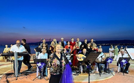 Gölcük Belediyesi TSM Korosu Kulakların Pasını Sildi