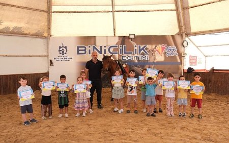 Minik biniciler at sevgisiyle büyüyor