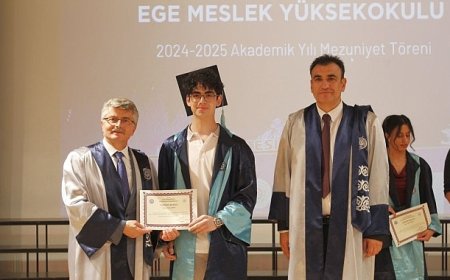 Ege Meslek Yüksekokulu 500 mezunu iş dünyasına uğurladı