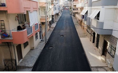 Balçova’da asfalt ve kaldırım çalışmaları aralıksız sürüyor