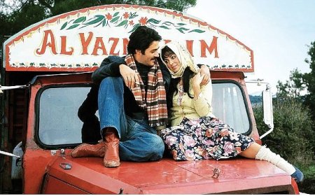 Kervansaray Arkasında Açık Havada Sinema Keyfi