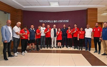 Başkan Pekyatırmacı Avrupa Şampiyonu Özel Millî Sporcuları Ağırladı