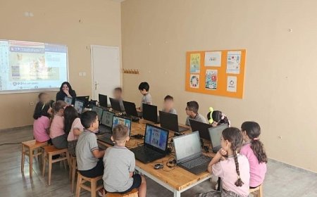 Egeli İletişimcilerden minik kalplere büyük dokunuşlar yapan sosyal sorumluluk projesi