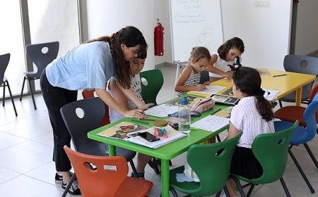 Karabağlar’da Yaz Tatili Bilim, Sanat ve Eğlenceyle Dolu Dolu Geçiyor