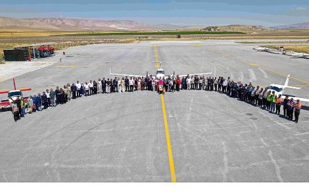 “KTO Karatay Üniversitesi Havacılık Eğitim Kampüsünde ‘Gurur Günü: Kaptanlık Yoluna İlk Adım Töreni’ Gerçekleşti”