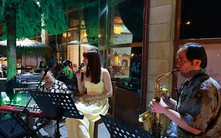 NevMekan Cafe’de Caz Rüzgarı Esti