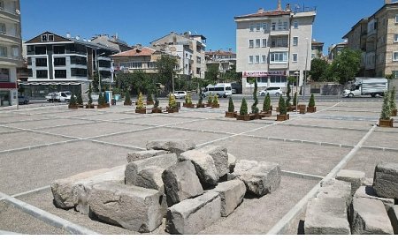 Nevşehir Emek Apadanası: Pers Mimarisine Ait Bir Yapı Örneği