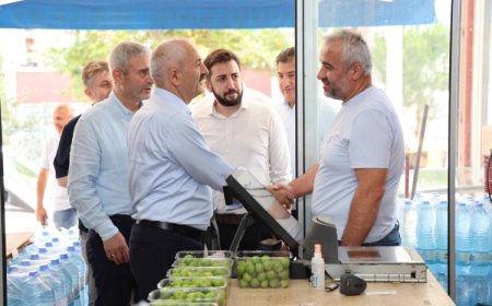 Başkan Büyükgöz Barış Mahallesi esnafıyla kahvaltıda buluştu