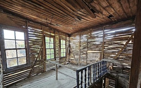 Gölcük Saraylı’nın Simgelerinden Olan Tarihi Bina Restore Edilecek