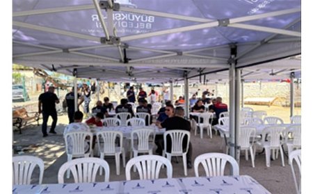 Büyükşehir yangının yaralarını sarmak için tüm gücüyle sahada
