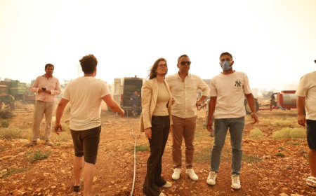 İzmir Çeşme yangınında tüm ekipler sahada… Riskli bölgelerde tahliyeler sürüyor