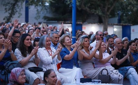 Burhaniye Belediyesi Kadınlar Korosundan Unutulmaz Bir Gece