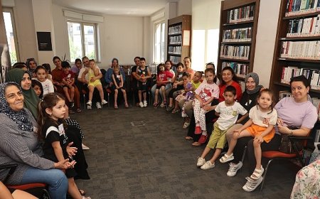 Anneler ve çocuklar yaz tatilinde kütüphanelerde buluşuyor