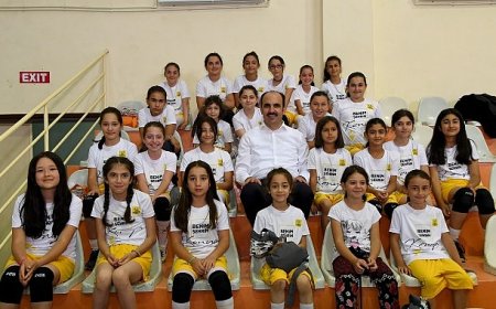 Başkan Altay 28 İlçede Çocukları ve Gençleri Yaz Spor Okulları’na Kayıt Olmaya Davet Etti