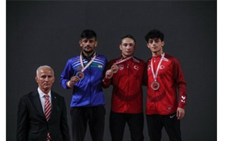 İzmir Büyükşehir Belediyesi güreşte de zirvede