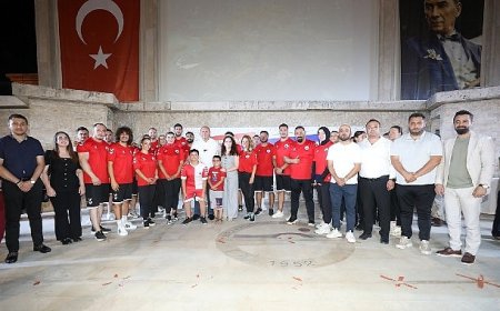Menderes Belediyesi Spor Okulları Açıldı