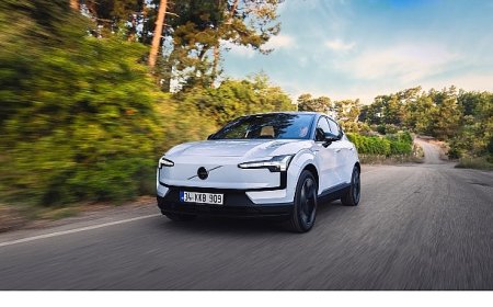 Volvo’nun En Kompakt ve Tamamen Elektrikli SUV’u EX30 Türkiye Yollarında