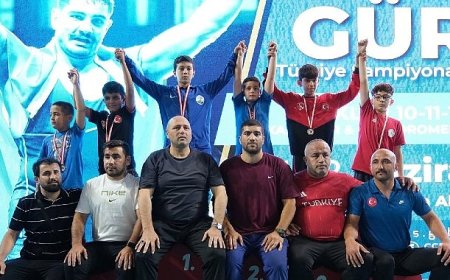 Kartepeli Güreşçiler Türkiye Şampiyonası’na Damga Vurdu!