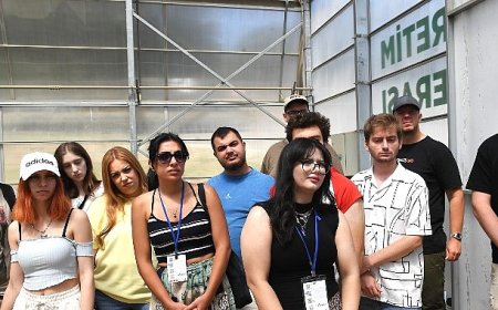 Avrupalı öğrenciler Osmangazi’de fide dikti