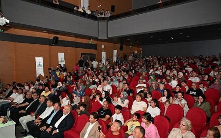 Kartepe Belediyesi Genç Akademi 4. Dönem Mezunlarını Gururla Uğurladı
