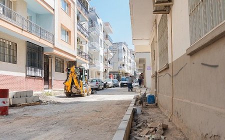 Balçova’da park yenileme ve çevre düzenleme mesaisi