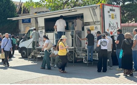 Konya Büyükşehir YKS’ye Giren Öğrencilerin Ailelerine İkramlarda Bulundu