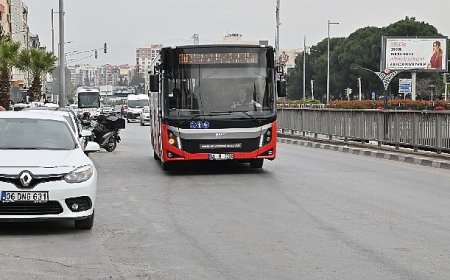 Manisa Büyükşehir Belediyesi YKS’de Öğrencilerin Yanında