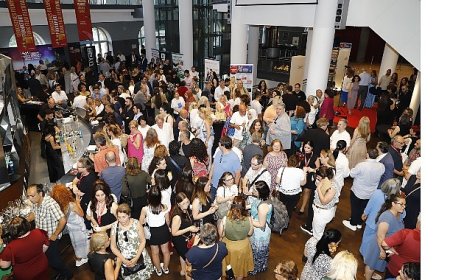 Paneller, Söyleşiler, Alkışlar: Frankfurt’ta Sinema Bir Araya Getiriyor