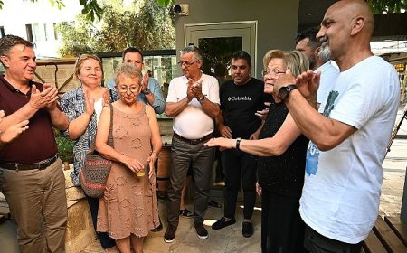 Başkan Topaloğlu resim ve baskı sergisine katıldı