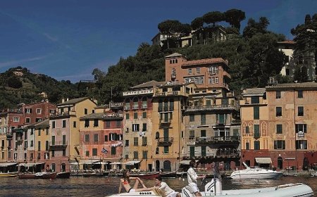 Benzersiz bir karaktere sahip ve ikon haline gelmeye aday Maxi-Rib tekneler bu iş birliğinden doğdu.