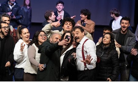 Ayvalık Amfitiyatrosu Sezonu İki Muhteşem Oyunla Açıyor