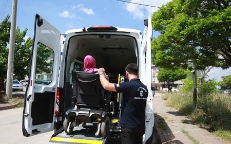 Bir rampa, iki hayat; “Engelsiz Taksi” umut oluyor