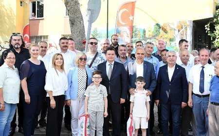 Başkan Aydın mahalleleri geziyor sorunları yerinde çözüyor