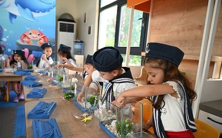 Minikler deniz canlılarını keşfetti