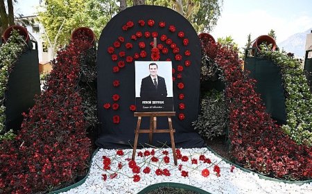 Kemer’de Başkan Zeyrek için anma alanı oluşturuldu