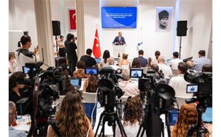 Başkan Tugay Büyükşehir’in yeni personel politikasını açıkladı
